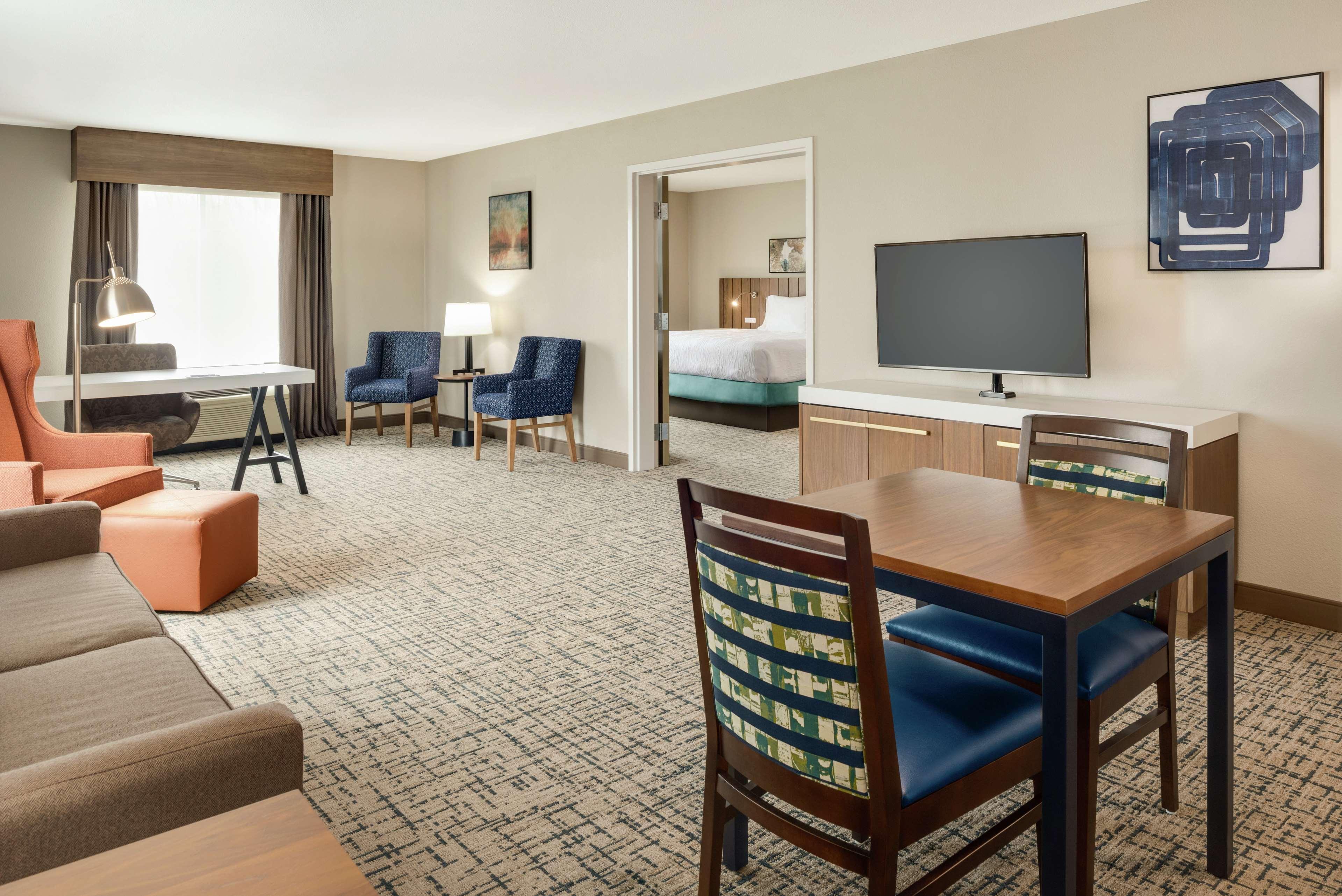 Hilton Garden Inn Dubuque Downtown Exteriör bild