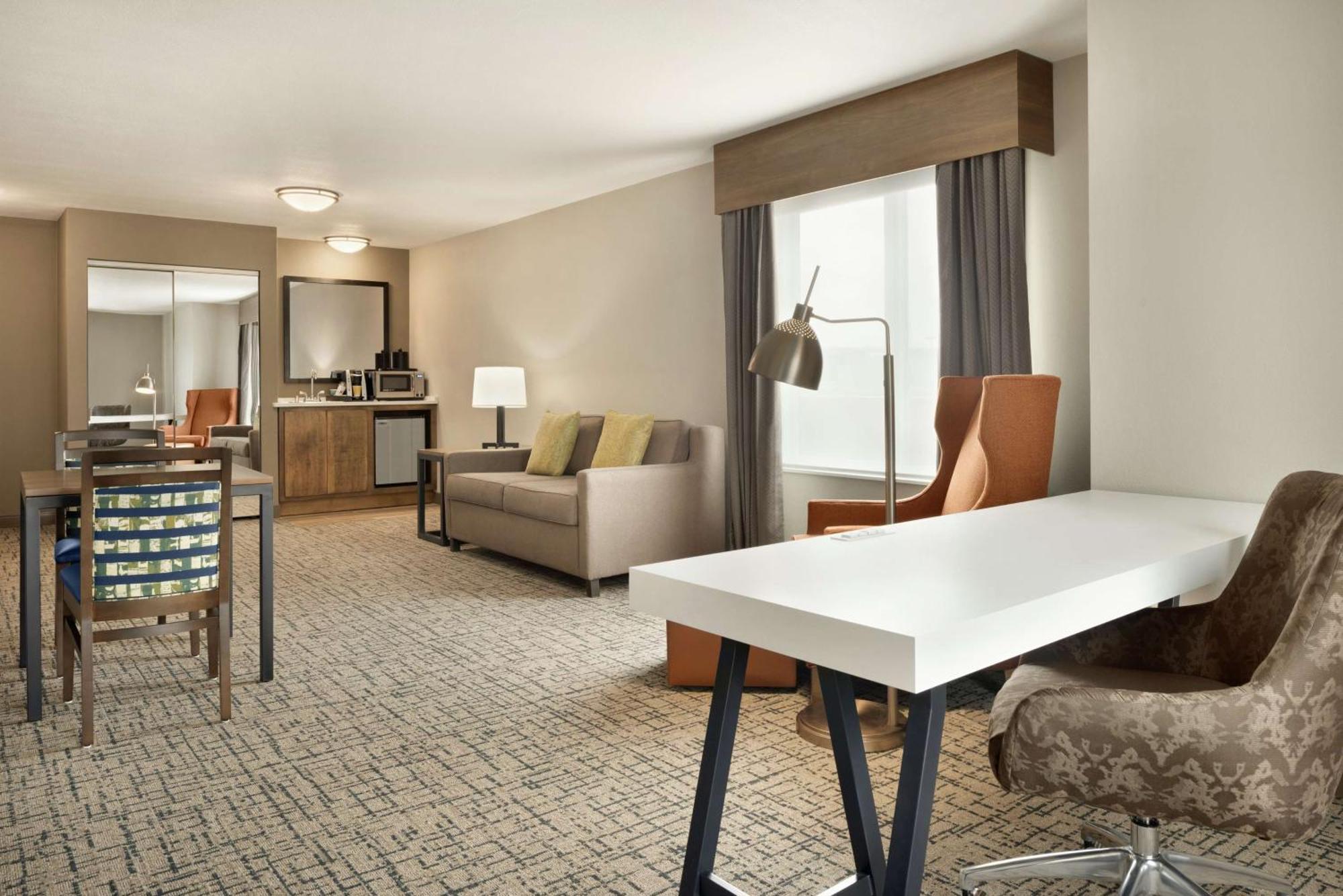 Hilton Garden Inn Dubuque Downtown Exteriör bild
