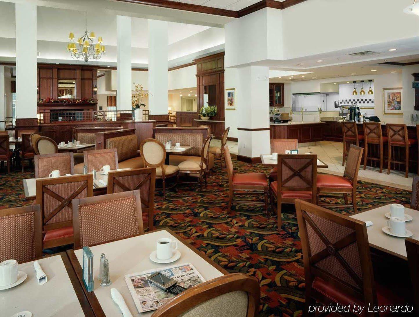 Hilton Garden Inn Dubuque Downtown Exteriör bild